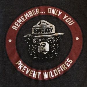 Smokey the Bear T-Shirt 🐻🐻🐻